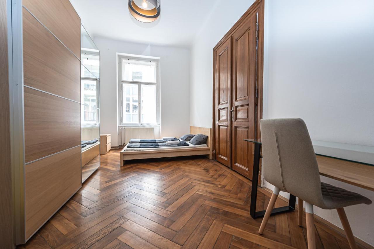 New Town Central Apartment Prague Exterior photo